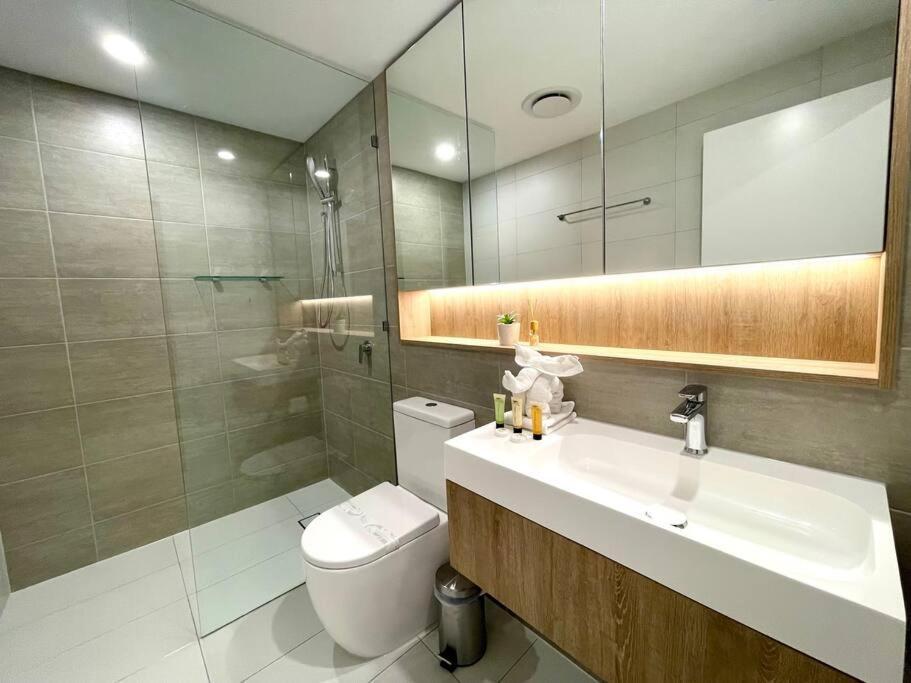 Stunning Riverview 1Bedroom Serviced Apt โกลด์โคสต์ ภายนอก รูปภาพ