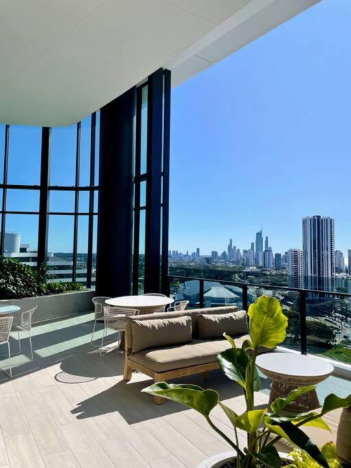 Stunning Riverview 1Bedroom Serviced Apt โกลด์โคสต์ ภายนอก รูปภาพ